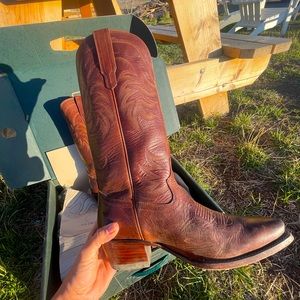 Trcovas size 9 “Annie” boot - only worn once!